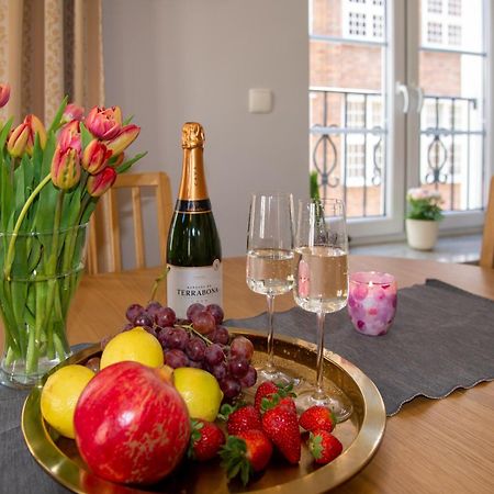 Maya'S Flats & Resorts - Staromiejski Apartments グダニスク エクステリア 写真